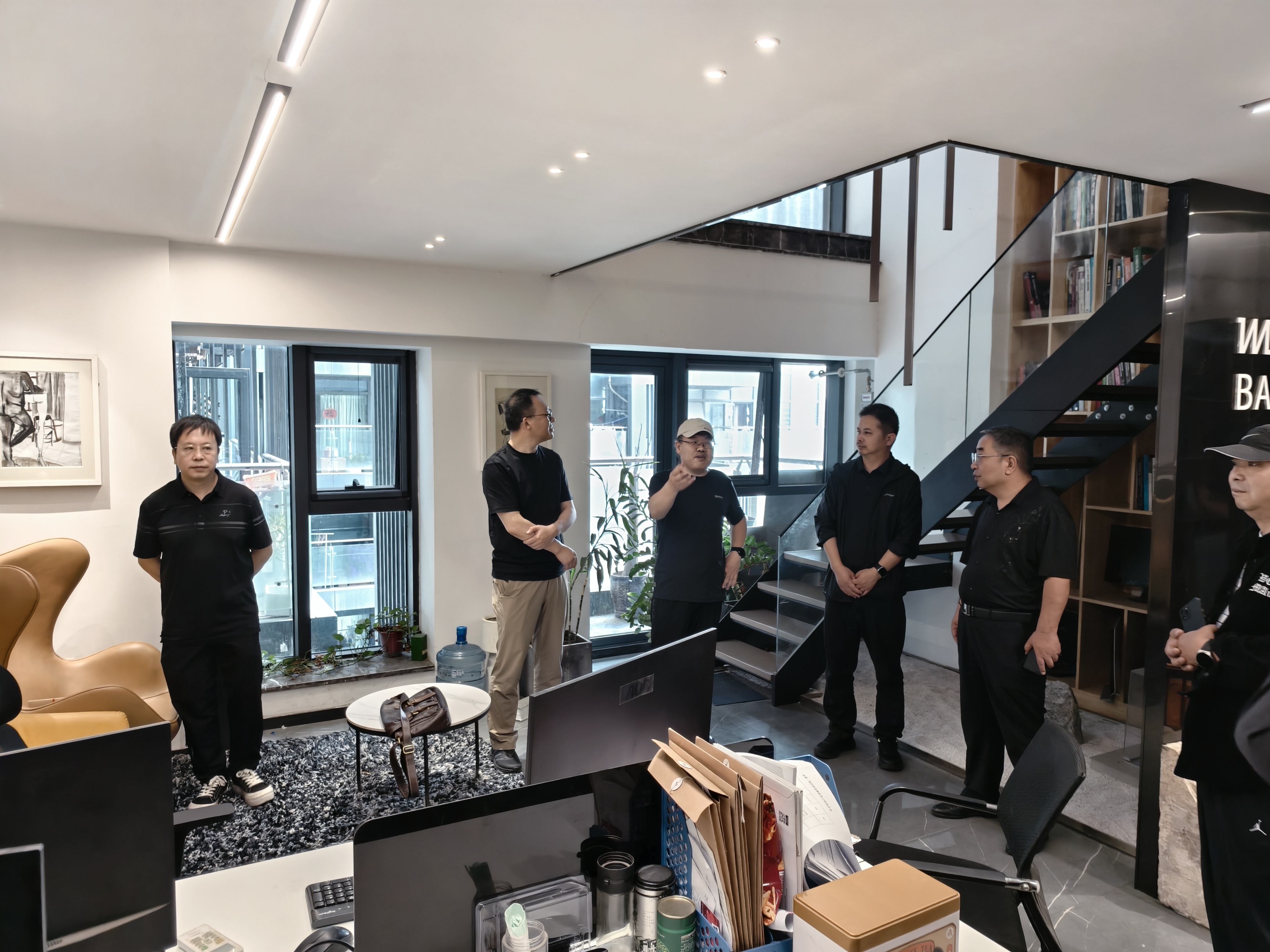 农工党西安市雁塔区工委走进陕西大观艺术创作研究院开